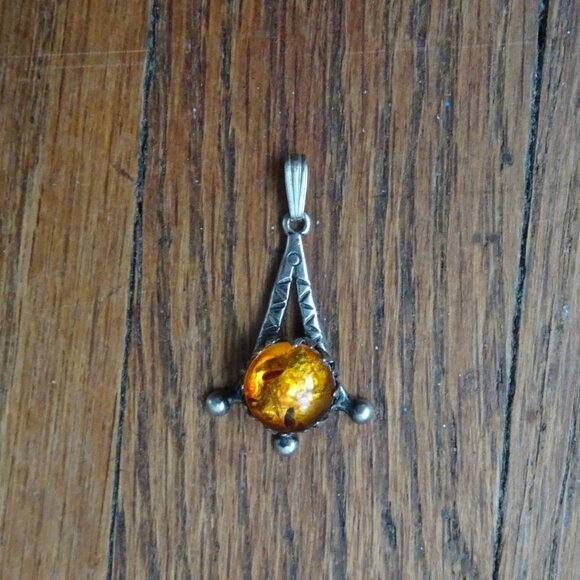 Sterling Silver Pendant with Baltic Amber - Picture 3 of 5